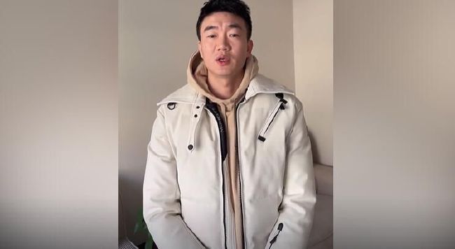 天摸夜夜添久久精品亚洲人成