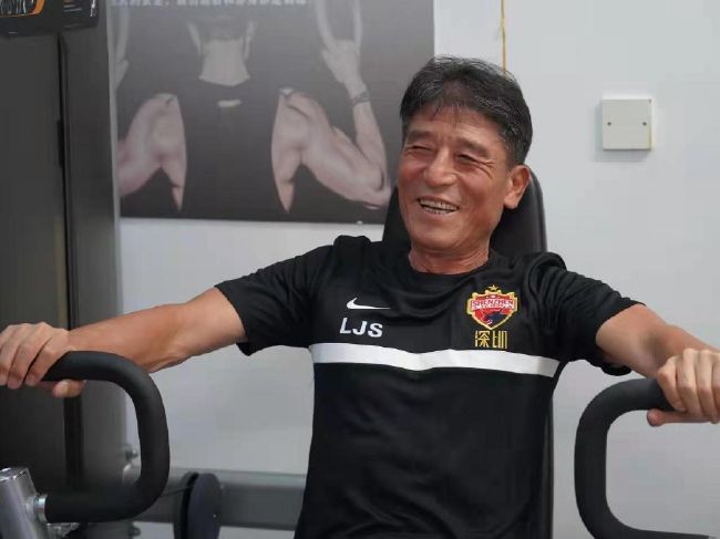 白丝学妹被艹